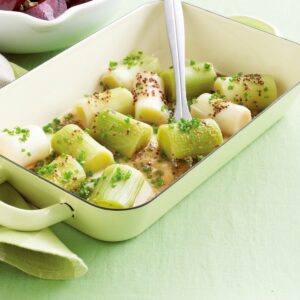 Braised leeks with mustard sauce
