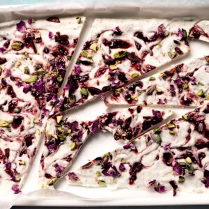 Yoghurt bark